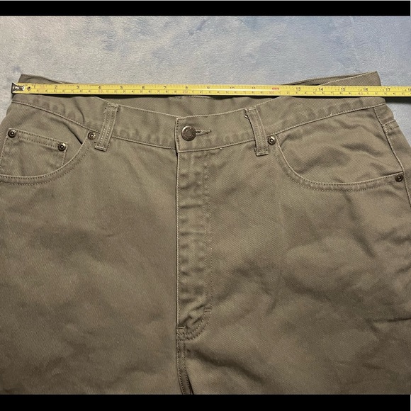 Like New! Eddie Bauer Loose Fit Moss Green Denim Modest Jean Shorts - Picture 4 of 4